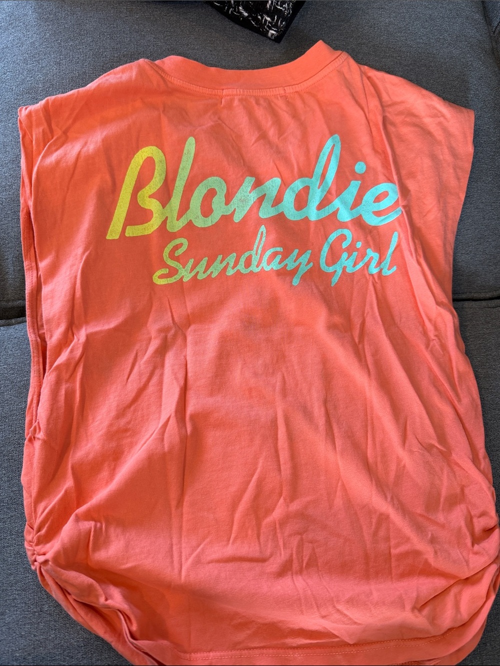 Daydreamer sleeveless blondie shirt - Picture 2 of 2